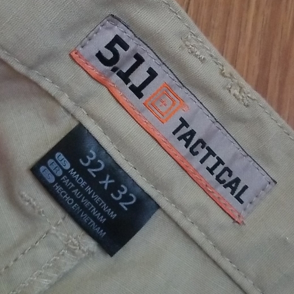 5.11 Tactical  32x32 like new - Picture 8 of 11